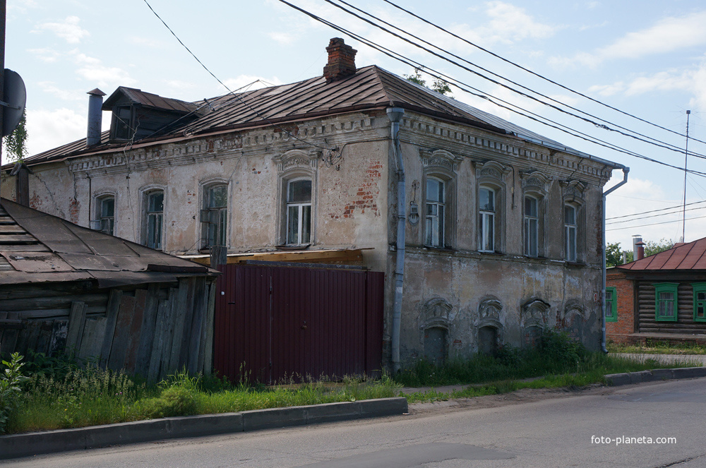 Коломенская улица, 66