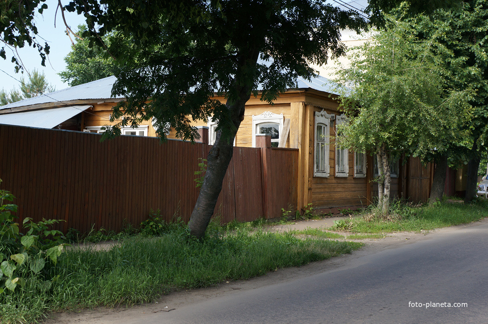 Комсомольская улица, 25