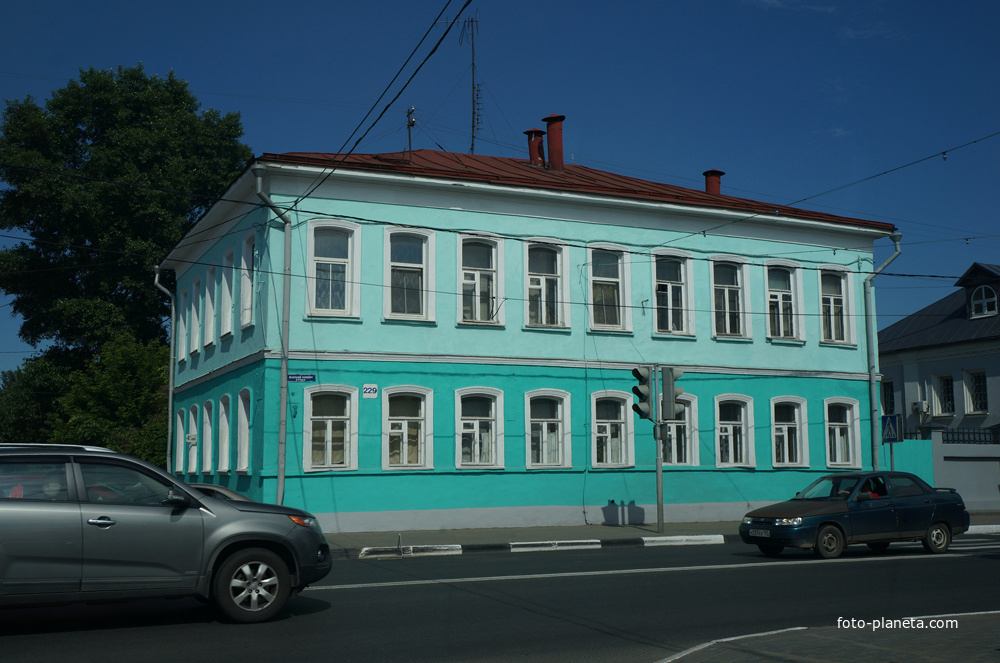 Октябрьской Революции, 229