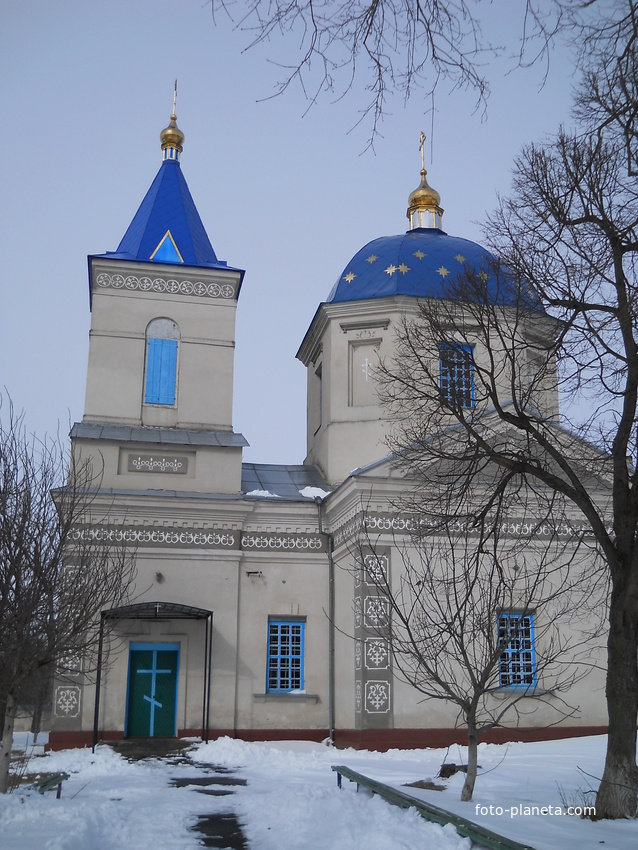 Церковь в с. Новоконстантинов.