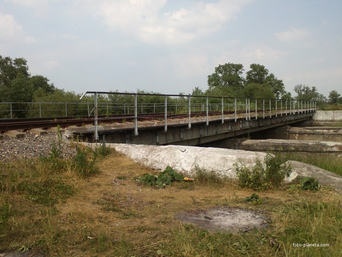Мушкино. Железнодорожный мост через реку Прохладная.
