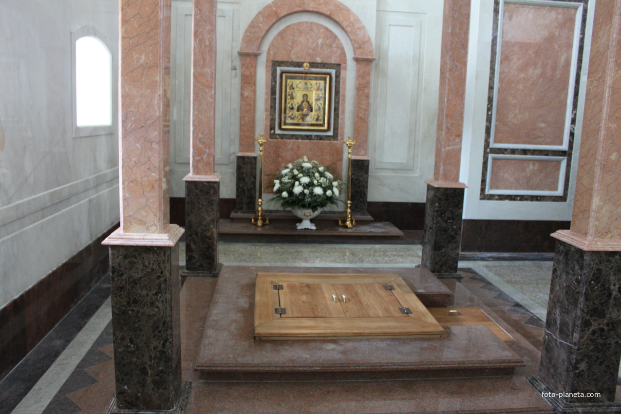 Свобода. Курская Коренная Рождество-Богородичная мужская пустынь.