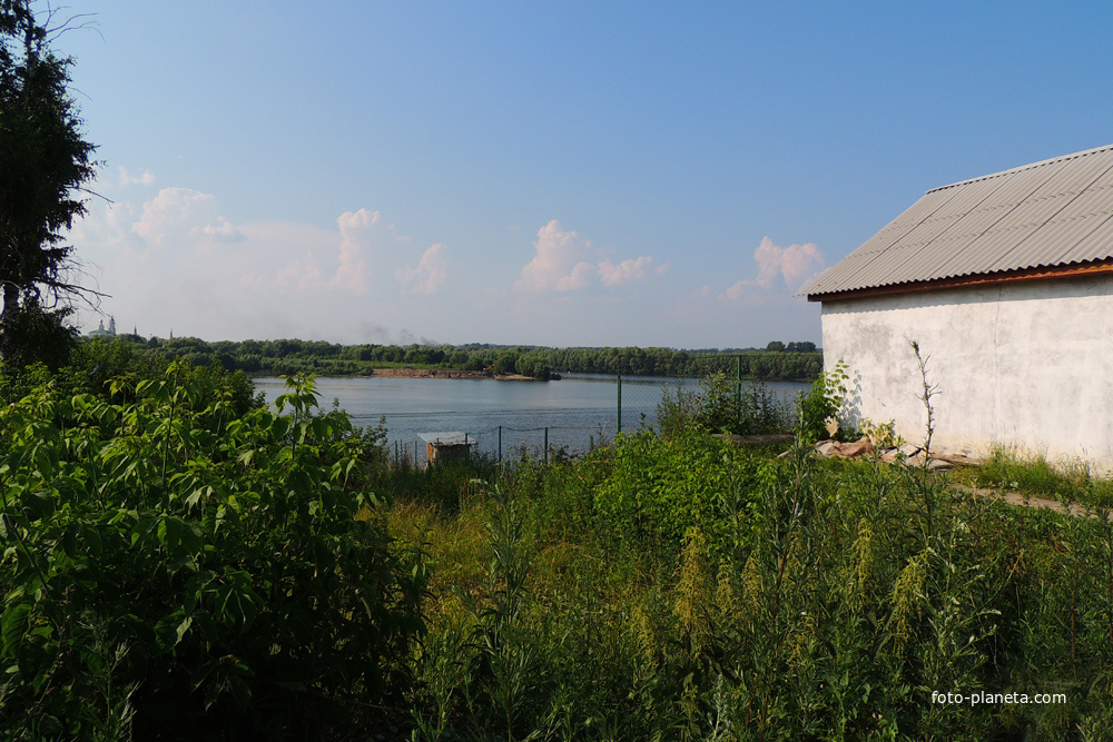 Береговая улица, река Ока