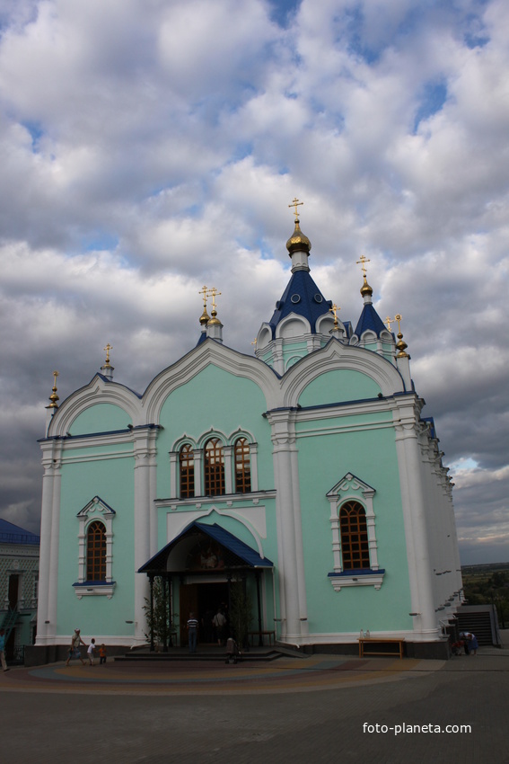 Свобода. Курская Коренная Рождество-Богородичная мужская пустынь.