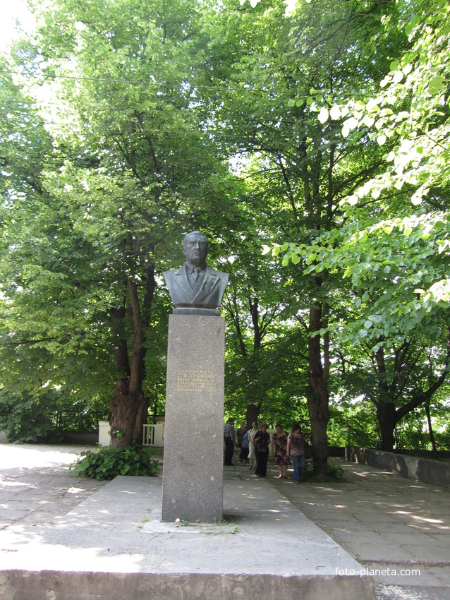 Памятник Г. О. Графтио