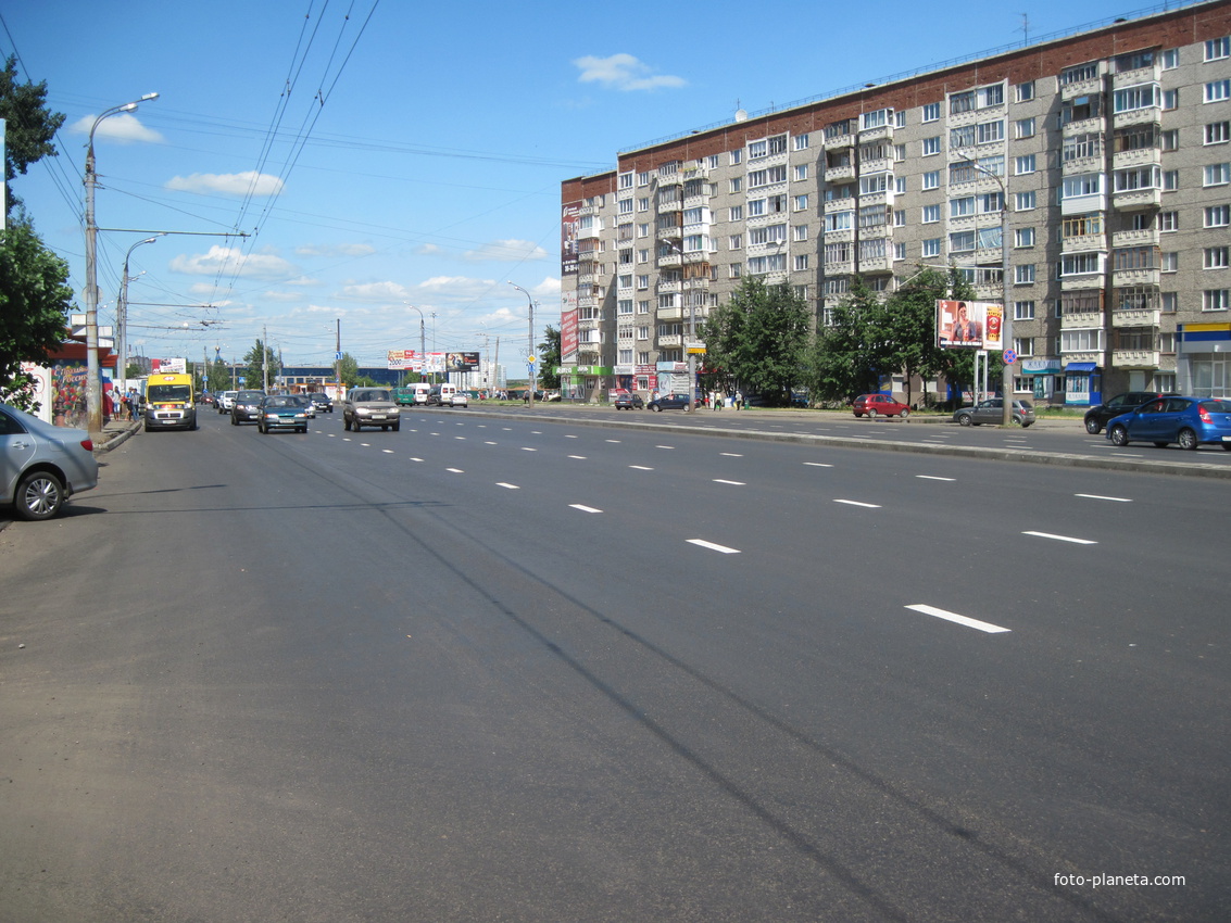 Город ижевск улица. Улица Удмуртская Ижевск. Улица Молодежная. Ижевск улицы города. Улица широкая Ижевск.