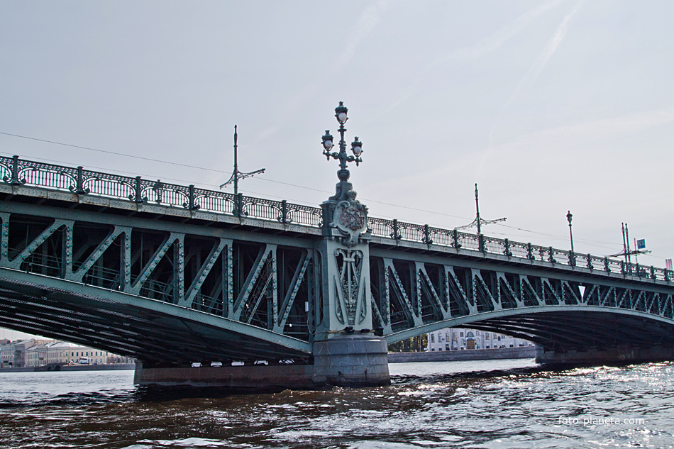 Троицкий мост