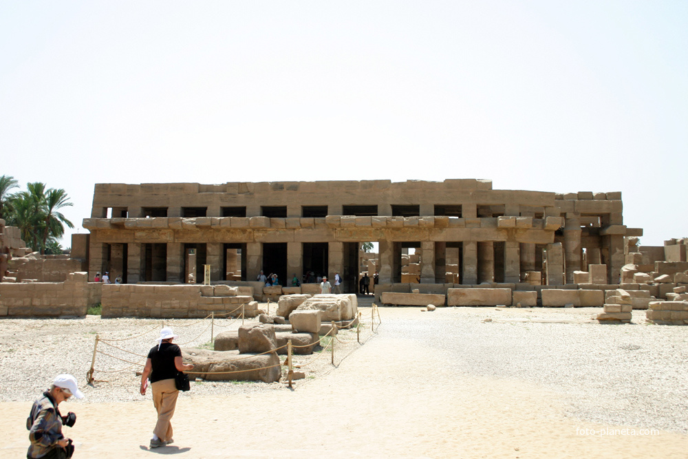 Праздный зал Тутмоса третьего