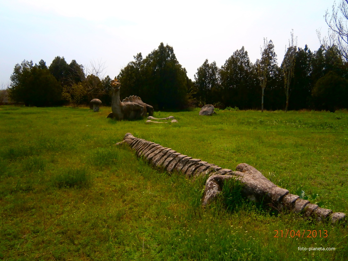 Казкова поляна