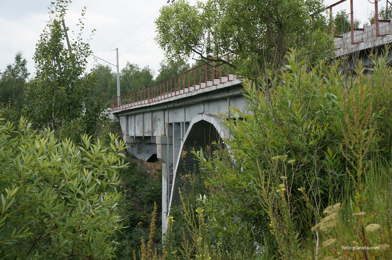 ЖД мост через реку Кашира
