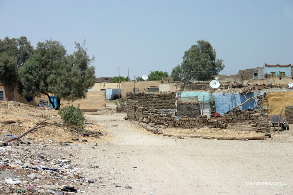 Деревня на левом берегу Луксора