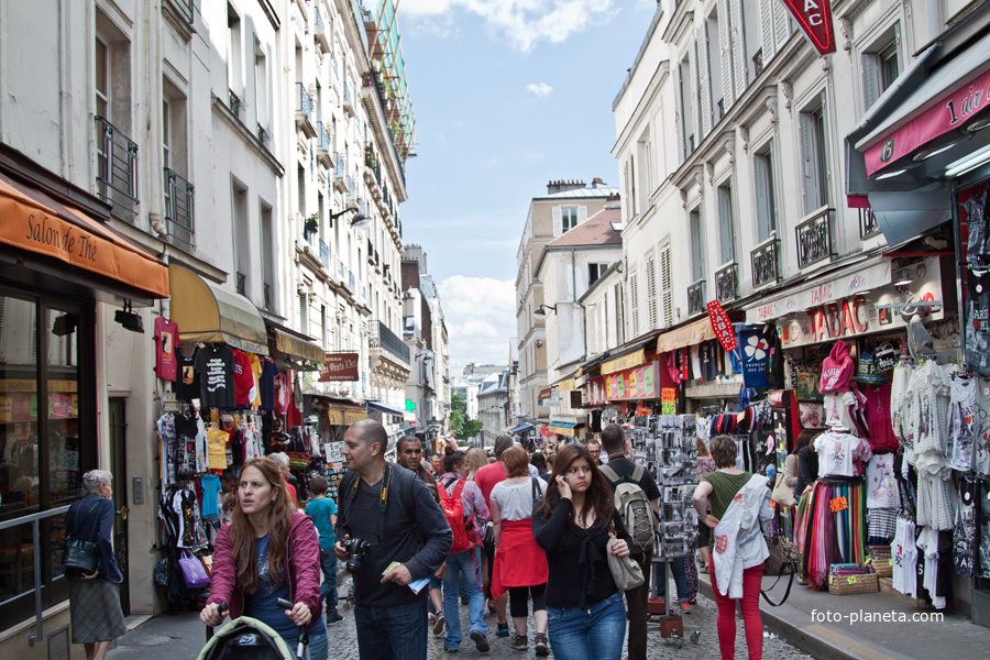 Простые французы. Иль де Франс улицы. Франция люди на улицах. Люди на улицах Парижа. Французы на улице.