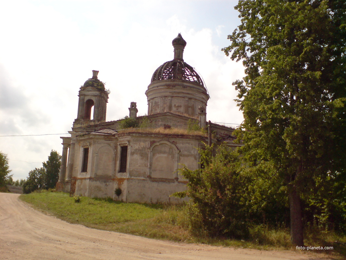 Церковь Леонтия, епископа Ростовского, в Фатьяново 2013г.