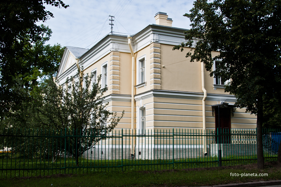 Здание Кадетского пограничного корпуса