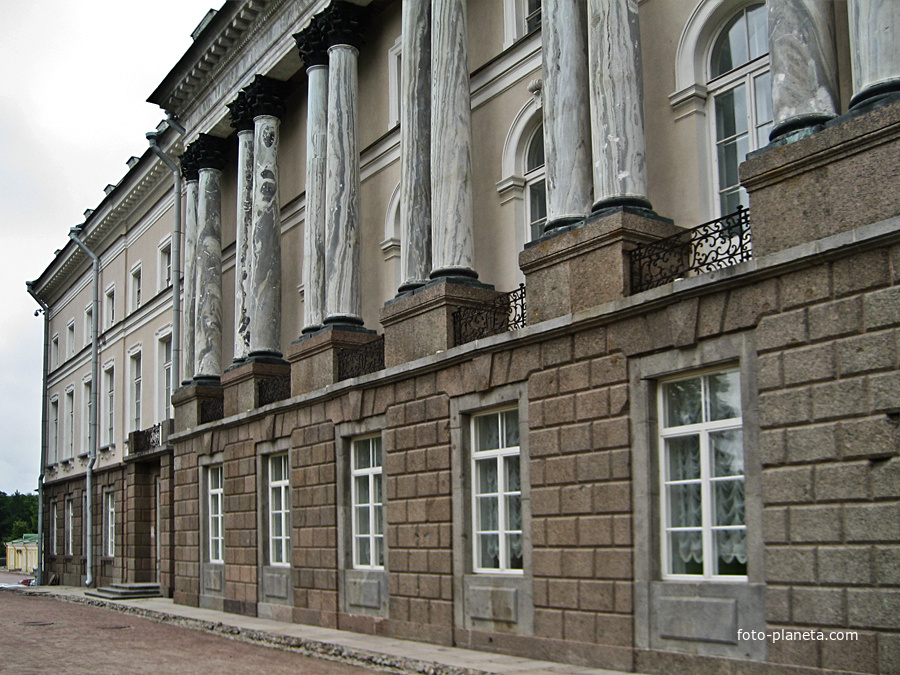 Зубовский флигель