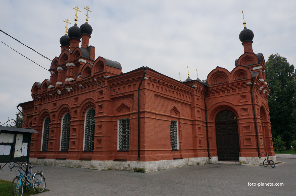 Петра и Павла церковь