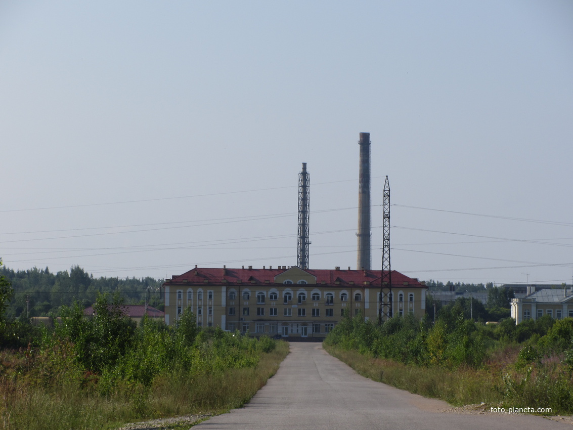 Здание ж/д вокзала в Ивангороде.