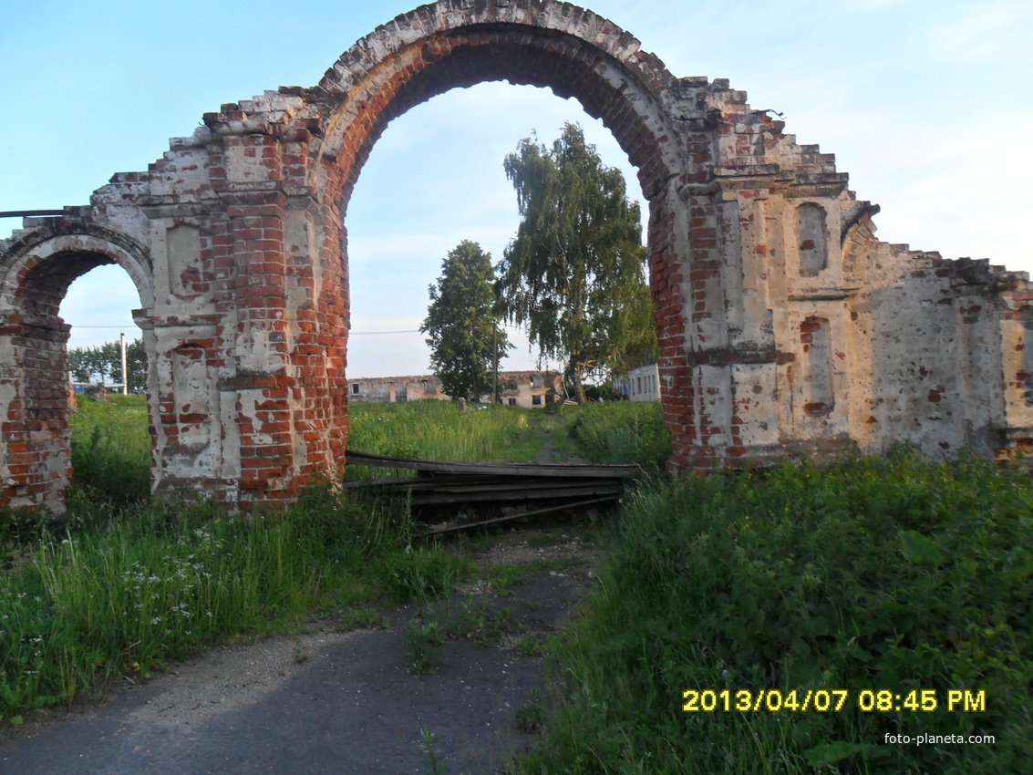 Ворота Зеленогрского монастыря
