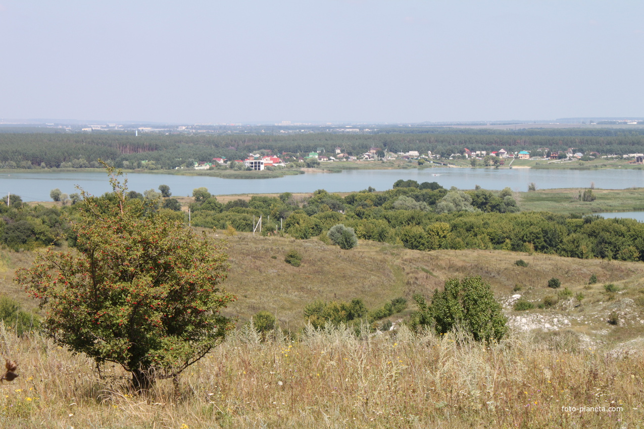 Пристень. Вид с хутора на противоположный берег Белгородского водохранилища.