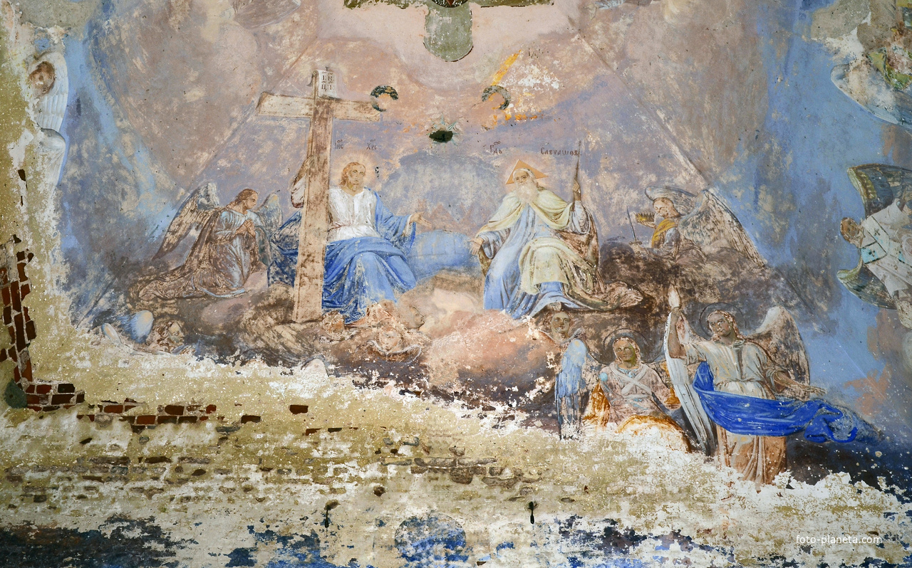 Сохранившиеся росписи Знаменской церкви с.Ивановское.