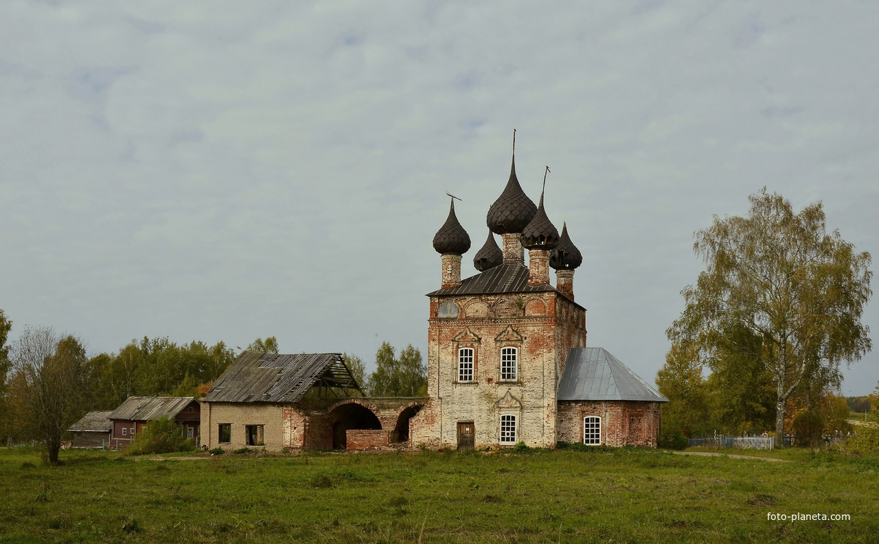Воскресенская церковь села Григорцево.