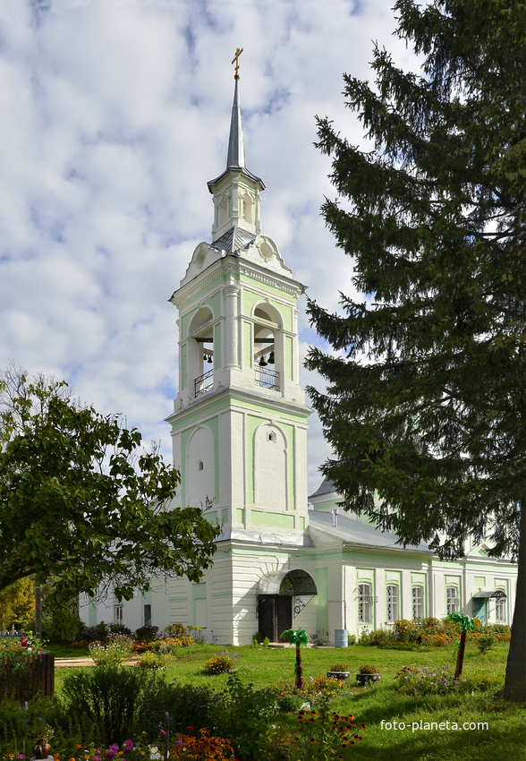 Свято-Никольский храм села Незнаново.