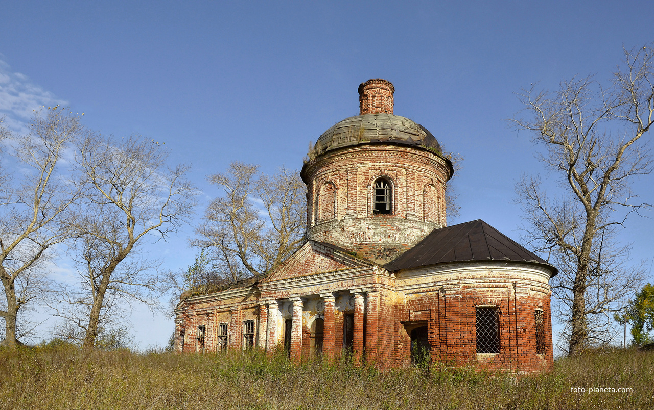 Пирогово. Церковь Покрова Пресвятой Богородицы (1804 г.)