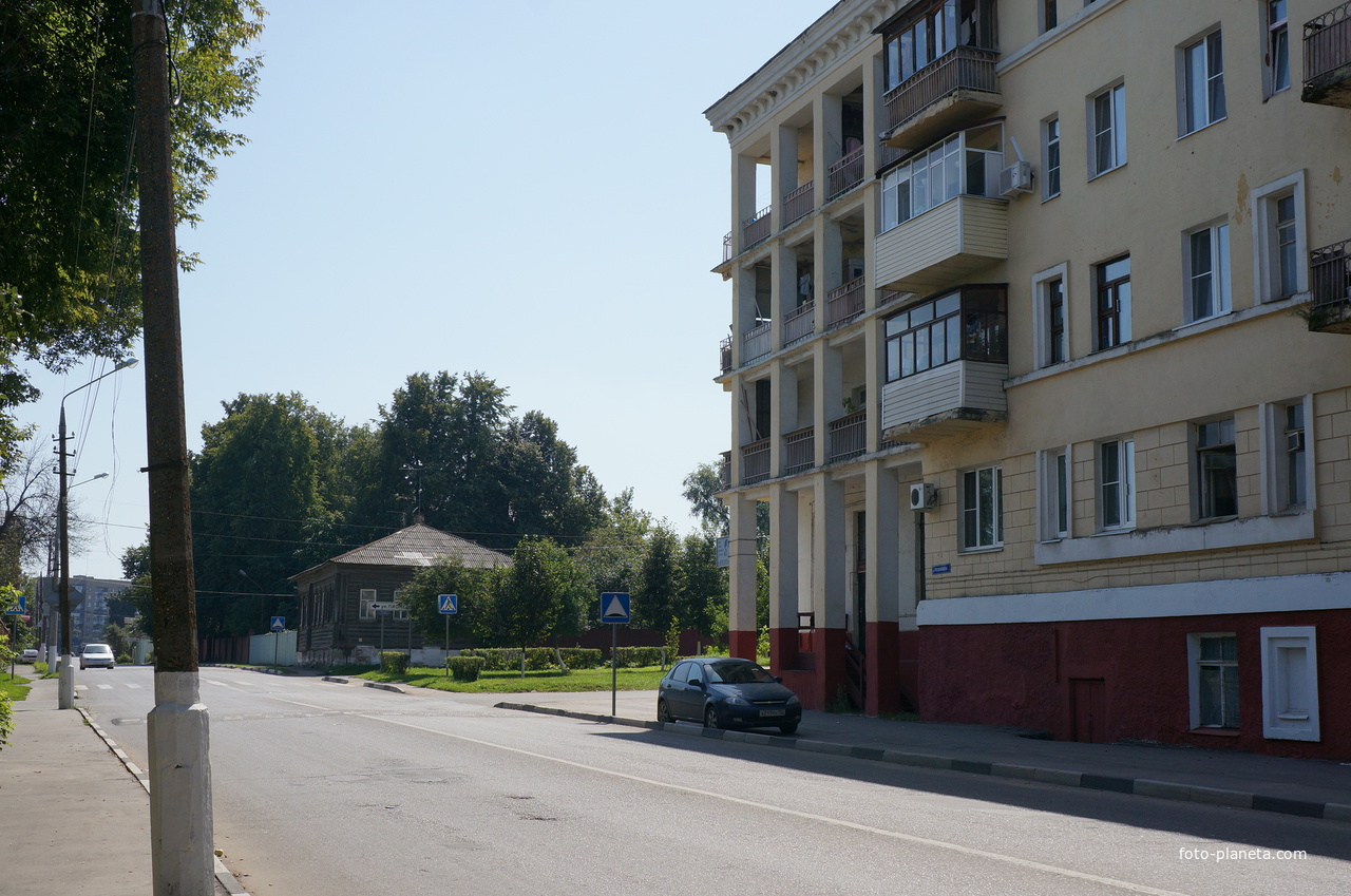 Красногвардейская улица