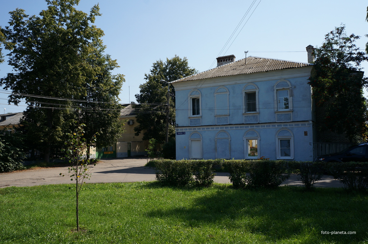 Пионерская улица, 12