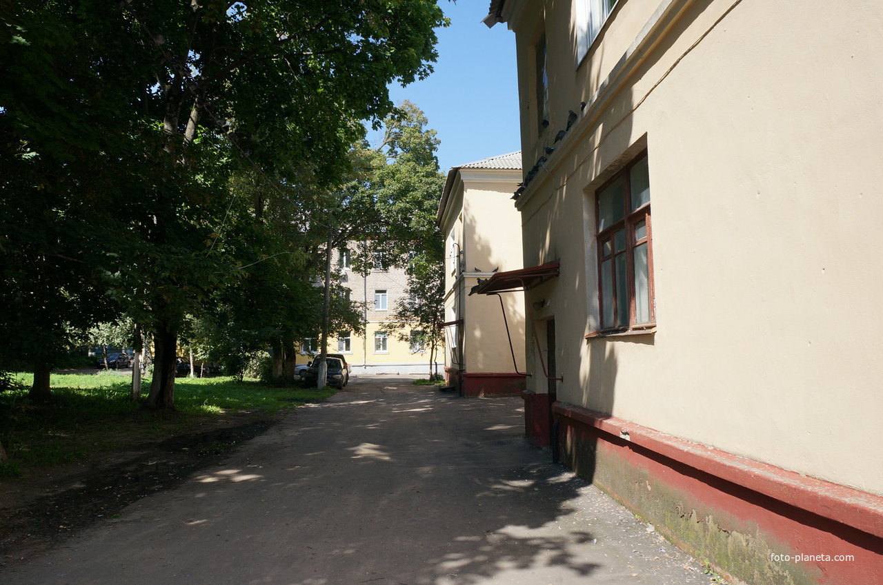 Коломна, двор