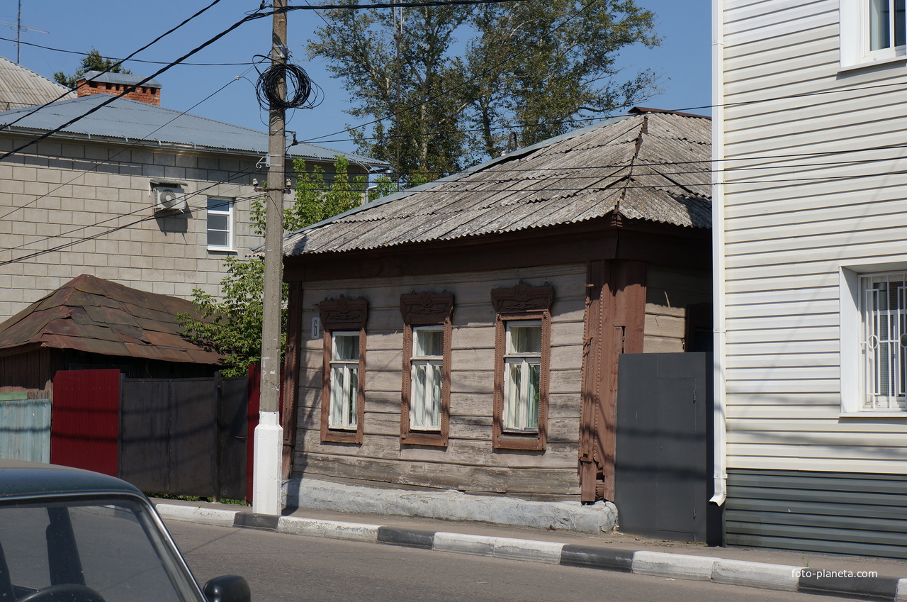 Комсомольская улица, 6