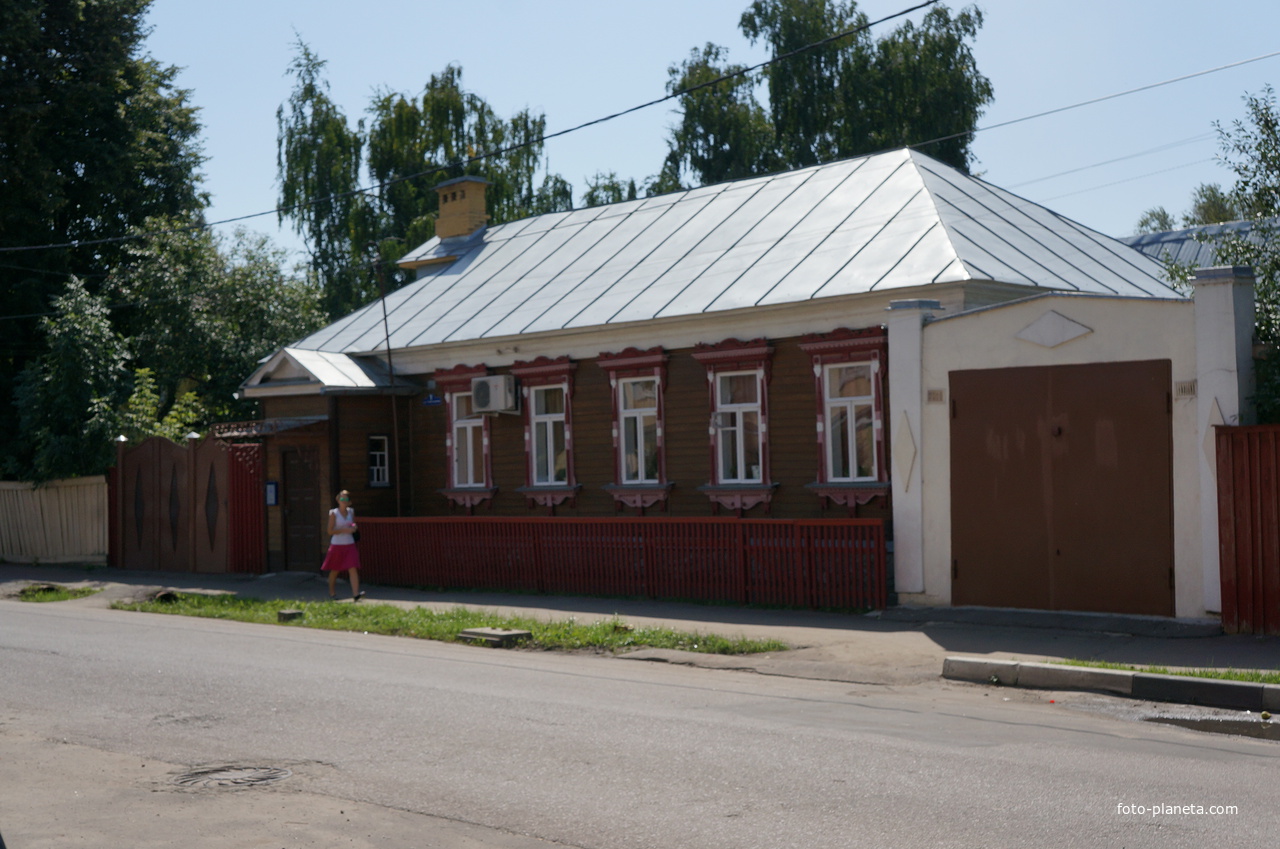 Улица Савельича, 1