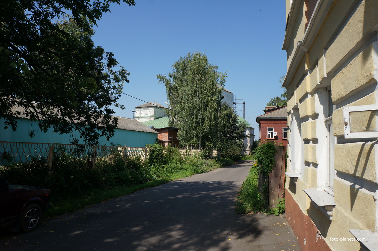 Проулок к церкви