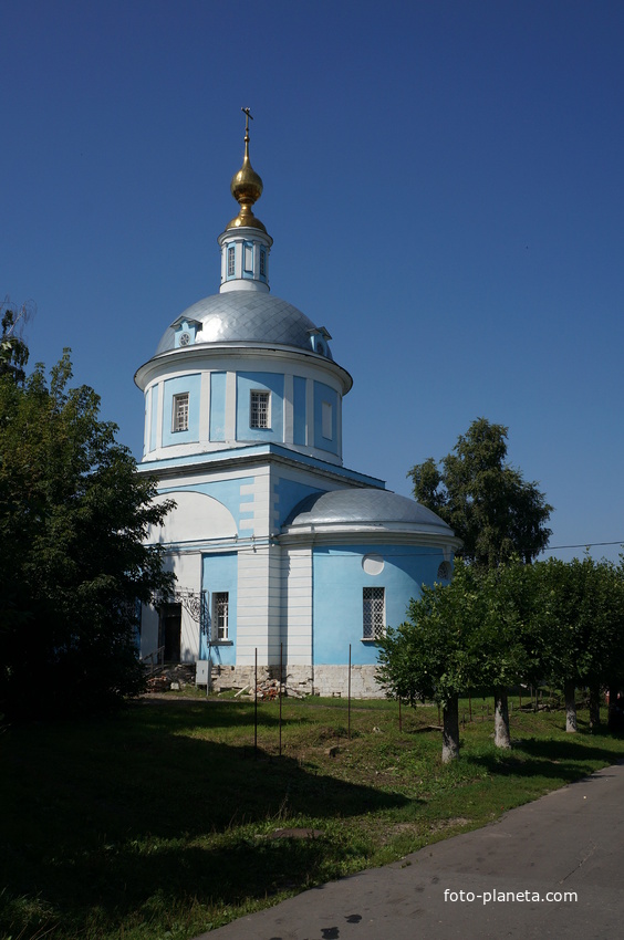 Каменный храм в честь Покрова Божией Матери построен в Покровской слободе