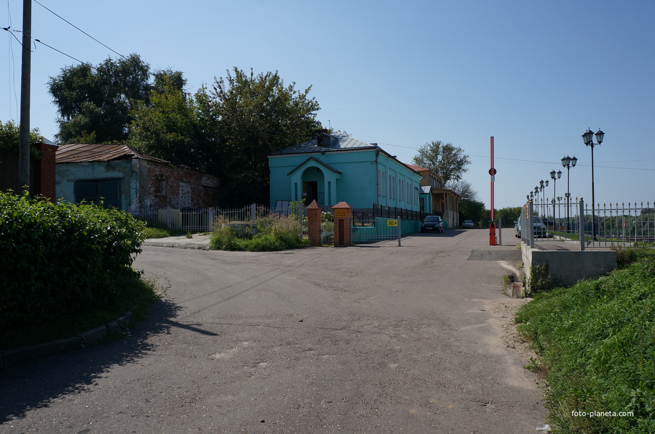 Водовозный переулок, 10