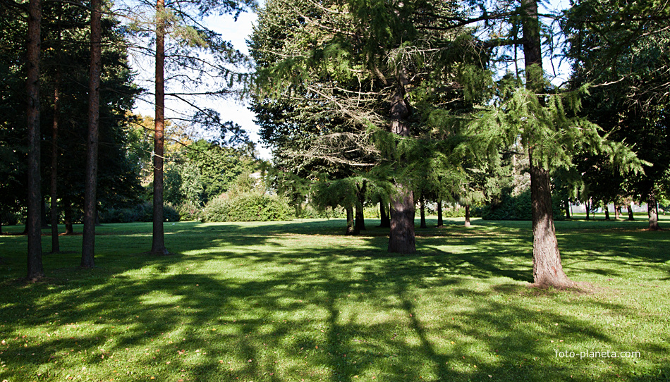Сквер возле Фёдоровского городка