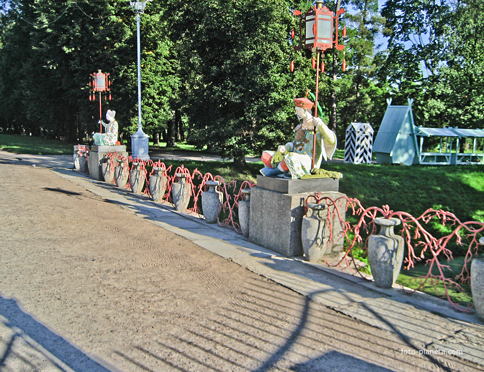 Александровский парк. Большой Китайский мост.