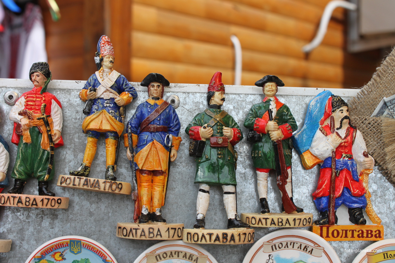 Полтава. Сувениры на поле Полтавской битвы.