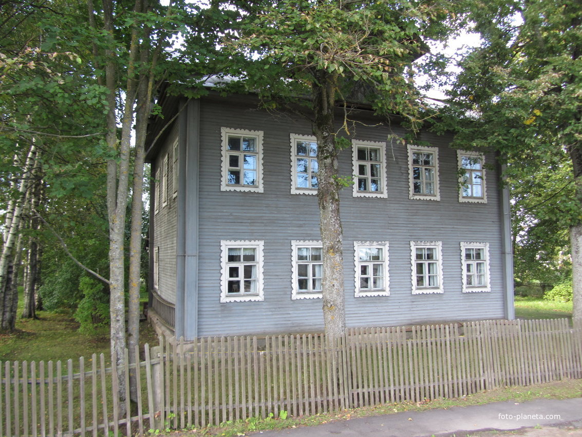 Дом-музей Г.И. Успенского в Сябреницах, другой ракурс