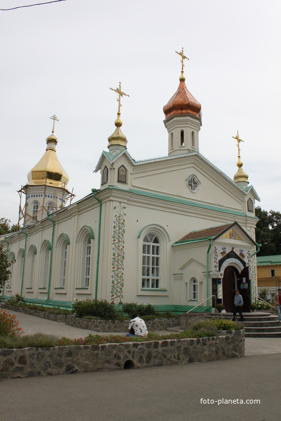 Полтава. Крестовоздвиженский монастырь.