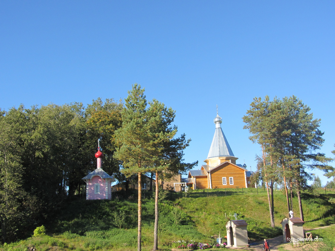 Дудачкино, церковь и часовня Михаила Архангела