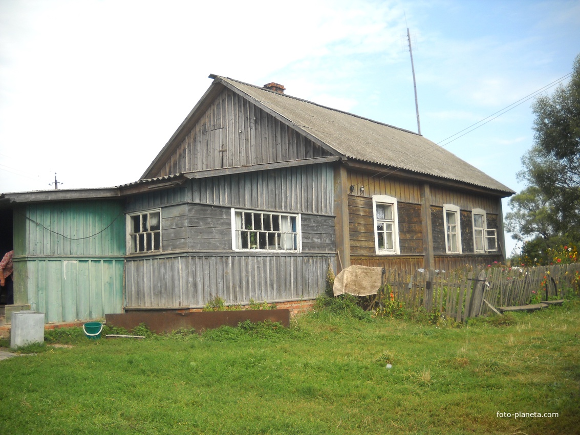 Один из двух оставшихся домов деревни Посохля