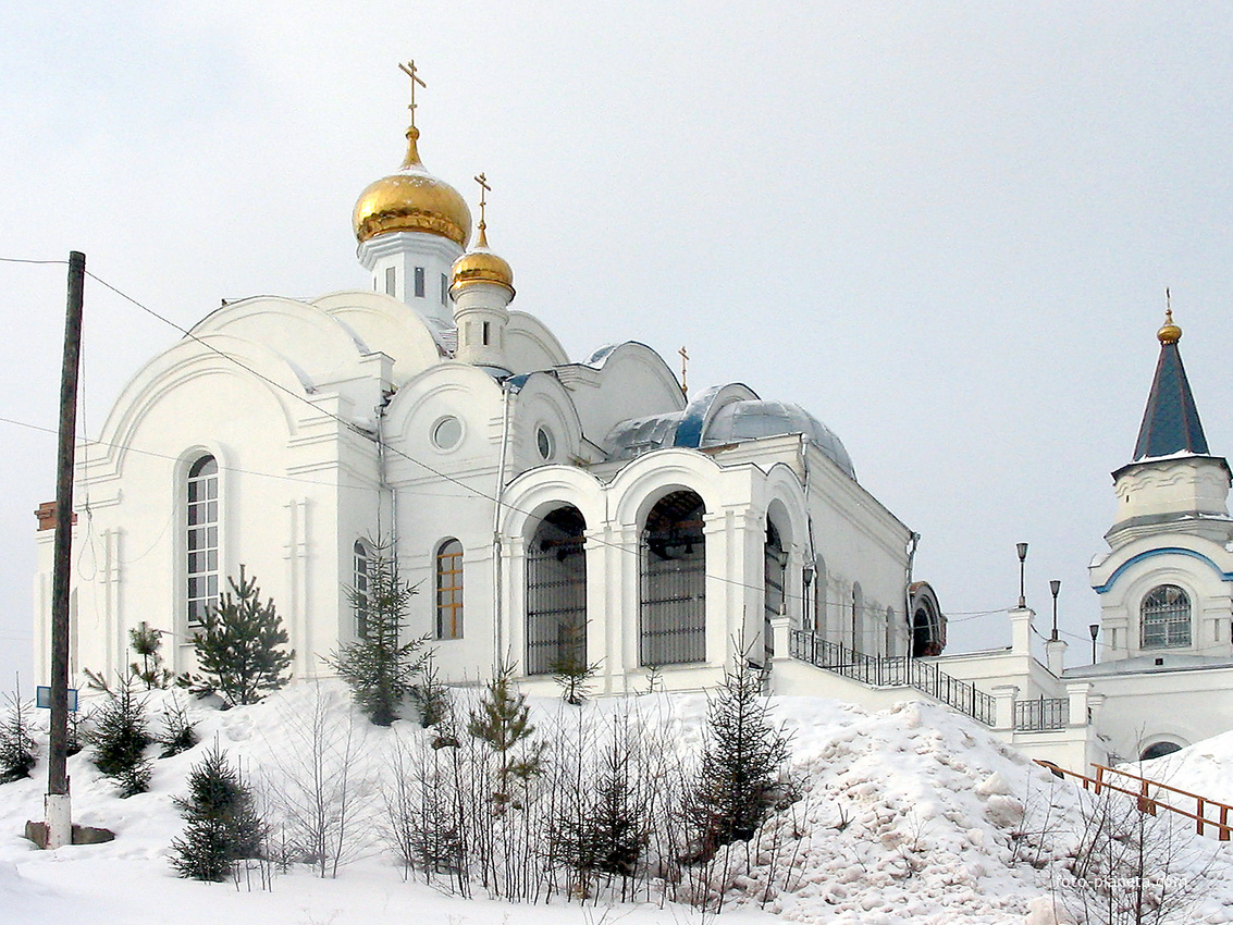 Златоуст. Церковь Серафима Саровского. 2008 г