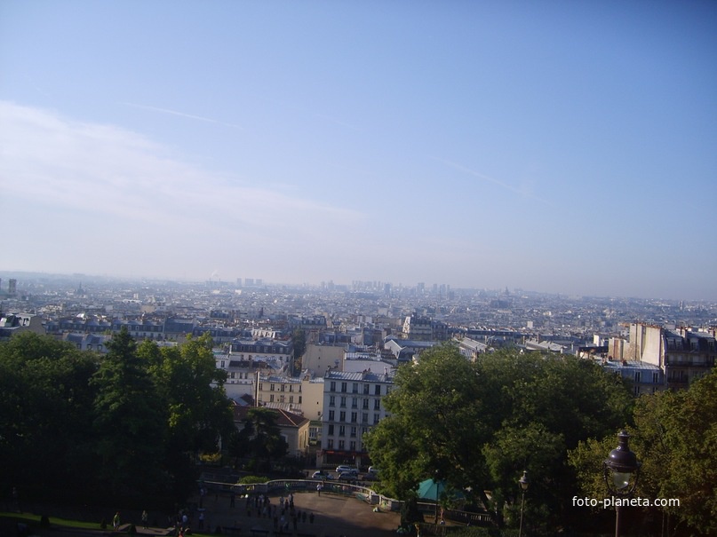 Вид на Париж с холма Монмартр