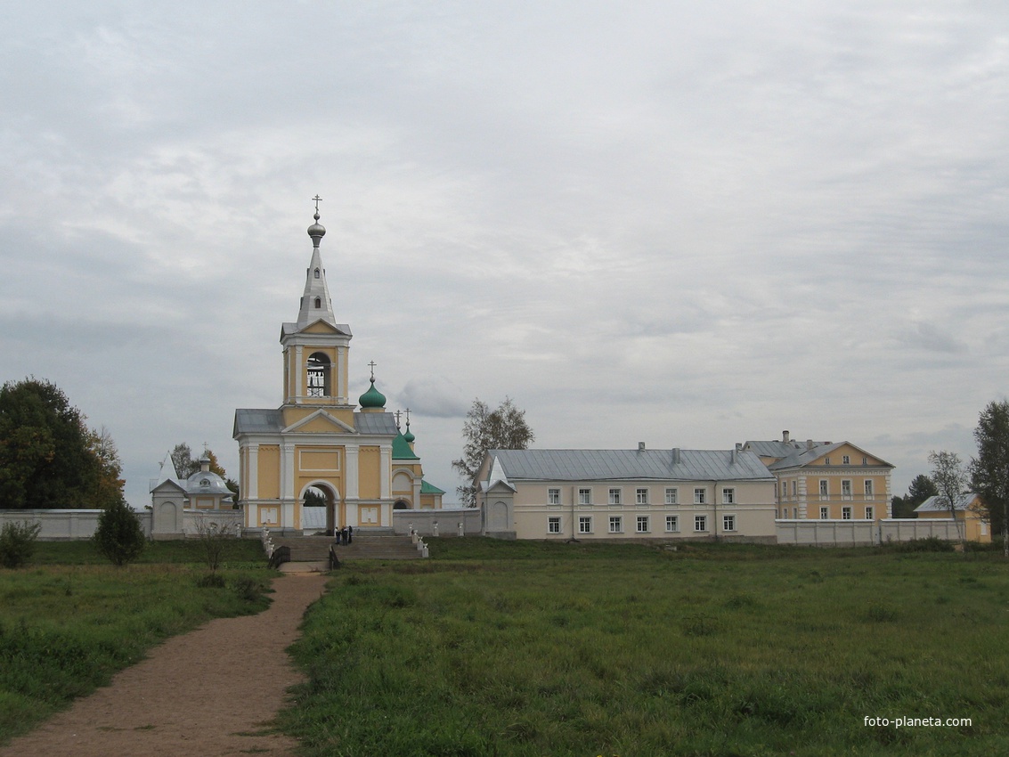 Введено-Оятский женский монастырь