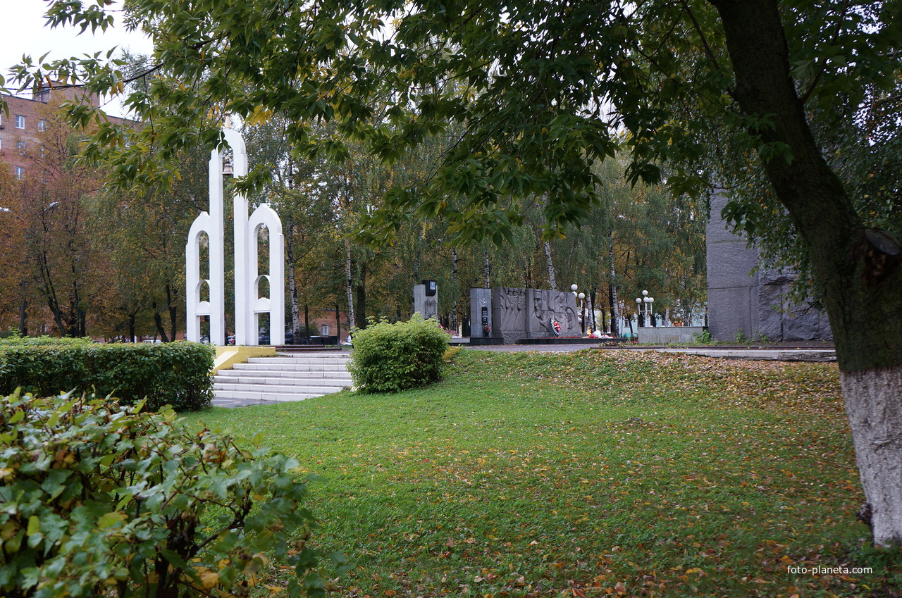 Мемориальный сквер в честь Героя Советского Союза В.Ф. Полякова.
