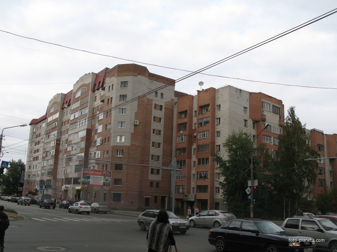 Сыктывкар 2013 ул. Орджоникидзе &amp; ул. Первомайская