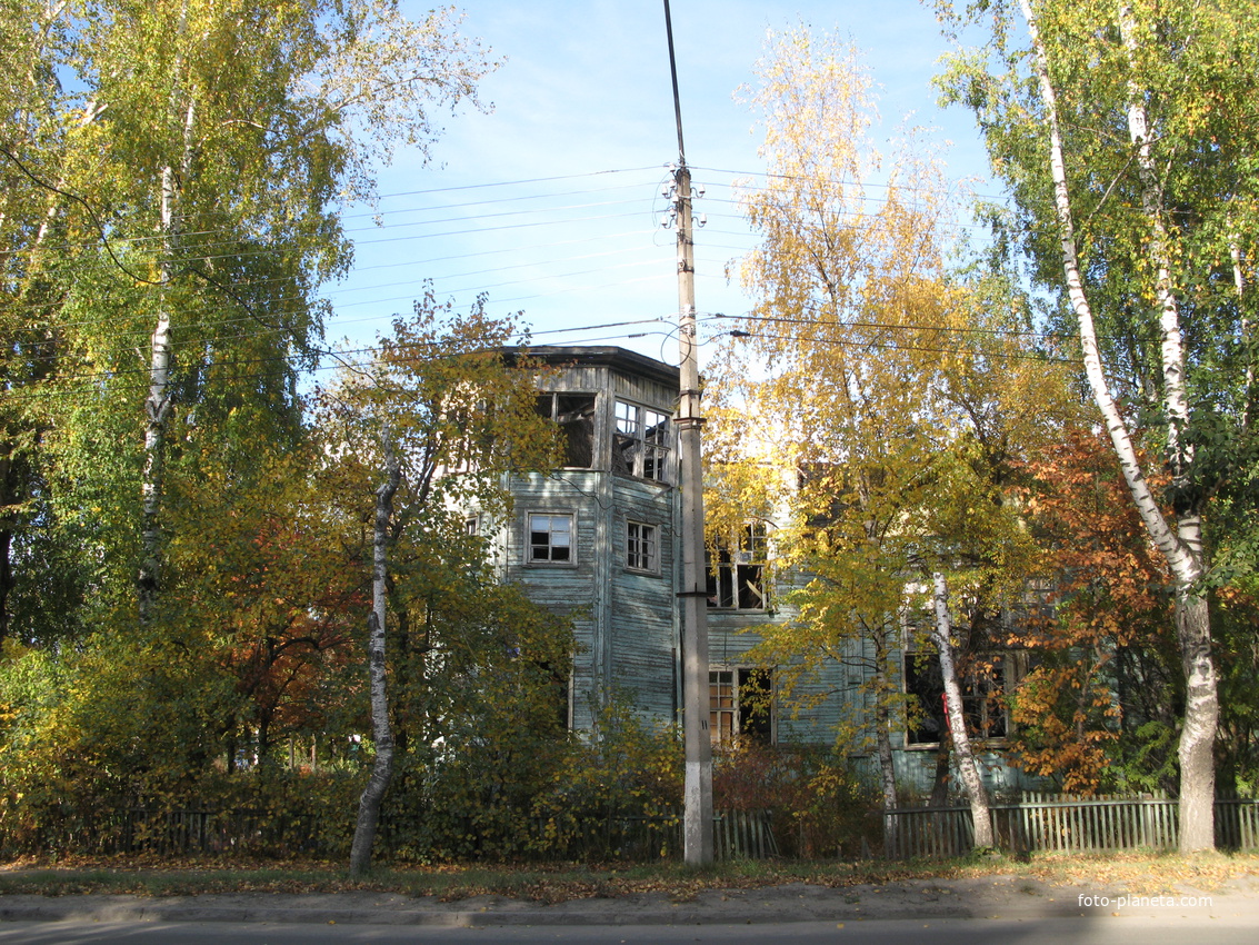 Сыктывкар 2013 школа 13 разрушается