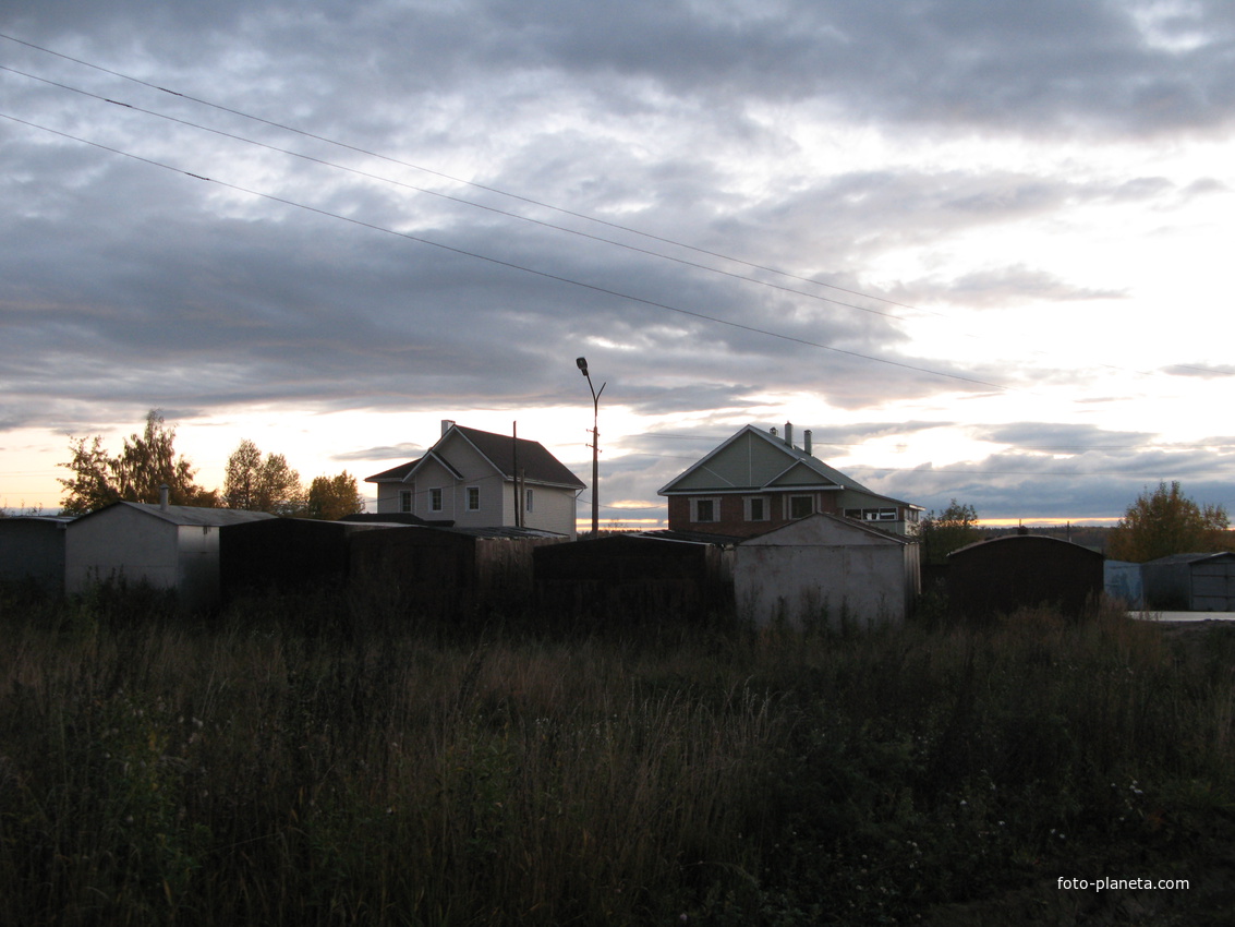 Сыктывкар 2013 за ж/д полотном