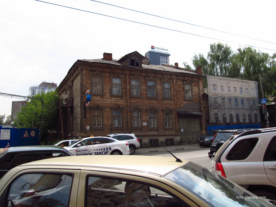 Старое здание на улице Звездника